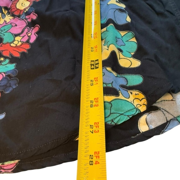 A194- Floral vintage button-up shirt in black and multi-colour #indie - Picture 5 of 5